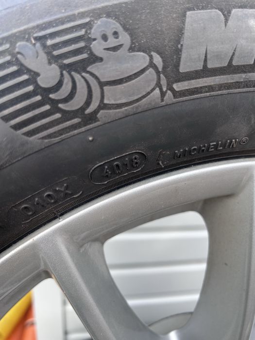 Kola Zimowe BMW X3 G01 225/60 R18