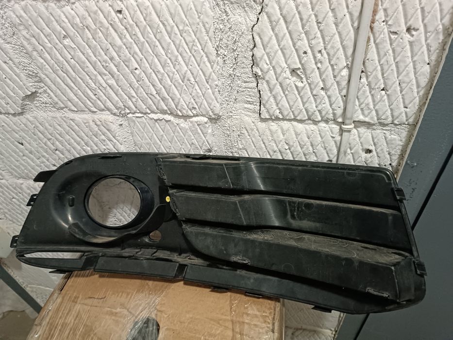 Накладка туманок АудіQ5 2013р