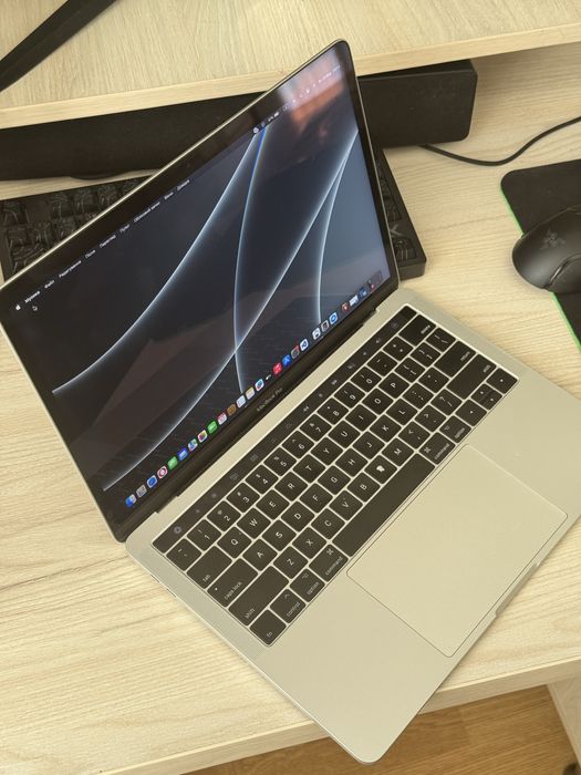 MacBook Pro 13” 2017 TouchBar