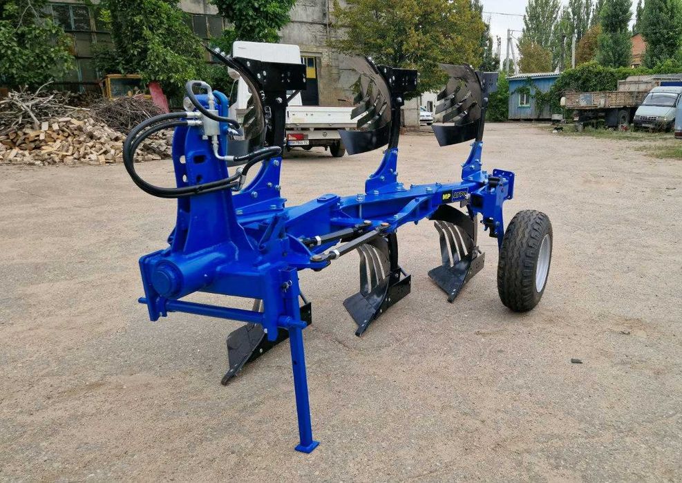 плуг оборотний 2, 2+1, 3