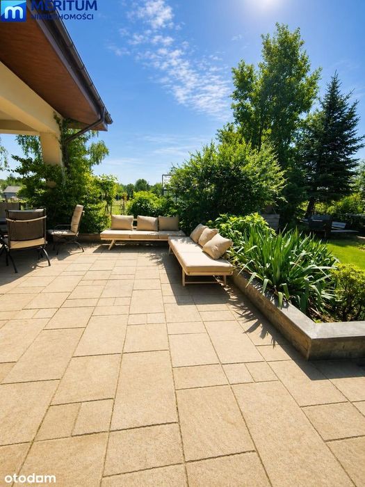 Elegancki Dom Premium z Klimatem w Urokliwym Miejscu