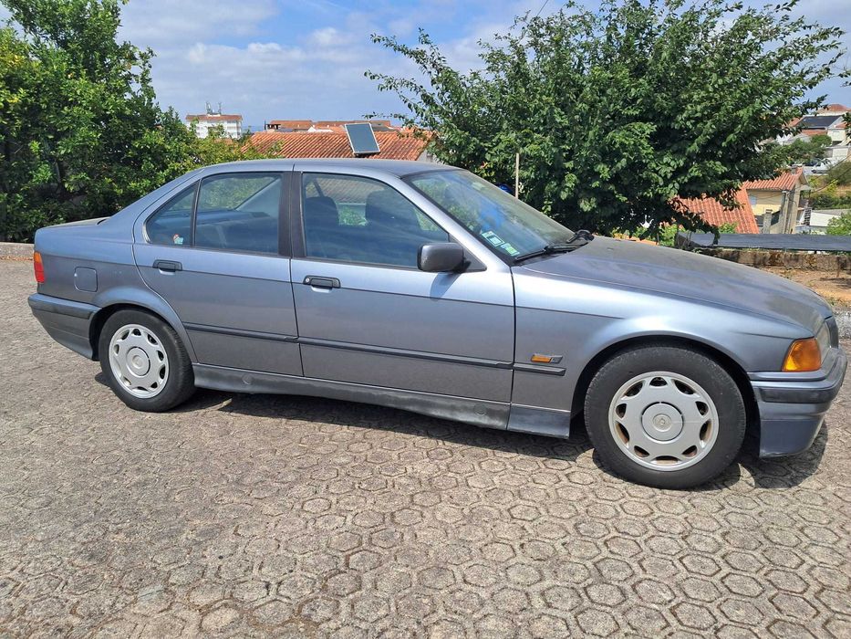 BMW 318 tds de 1996 - 90 cv