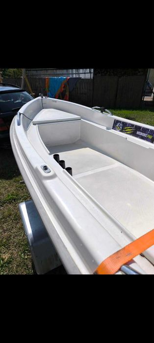 Zestaw łódź wędkarska 335x150, niewiadów p400 zarejestrowana, silnik,echosonda boczny sonar akumulator 180 ah