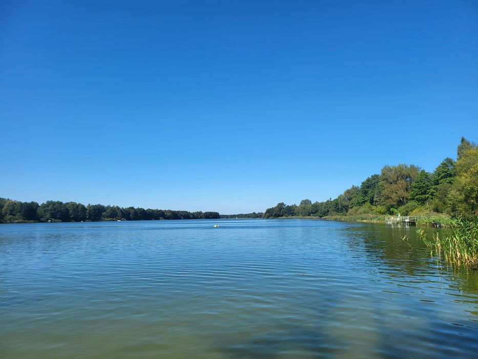 Działka niedaleko jeziora + domek