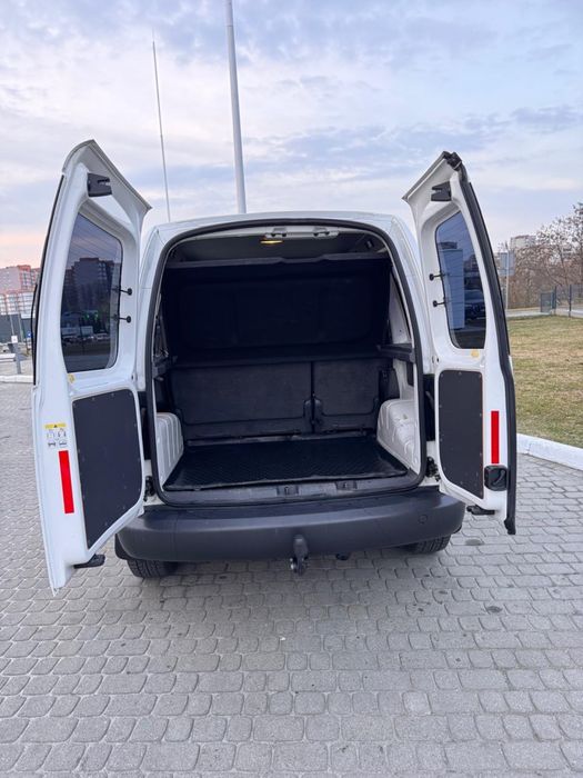 Volkswagen Caddy 2.0d повний привід