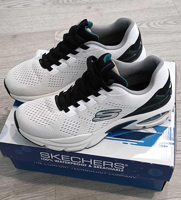 Tênis Skechers brancos n°42