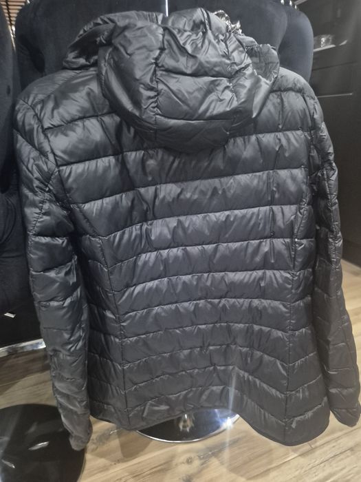 Sprzedam kurtke Armani