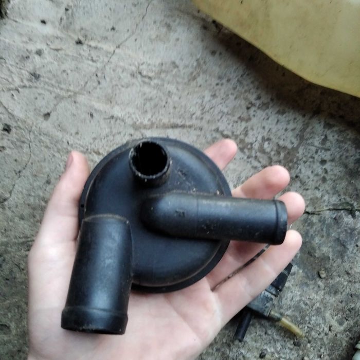 Клапан картерних газів гольф пассат ауді поло кордоба сеат