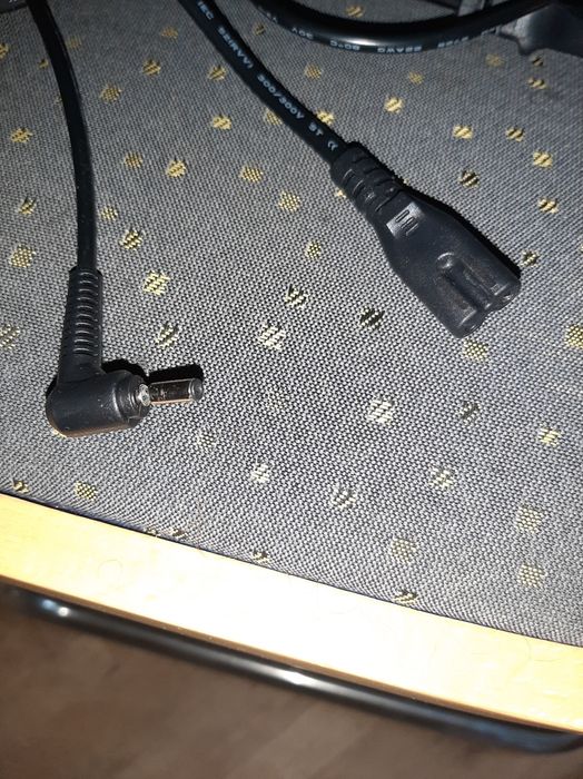 Uszkodzona Ładowarka do Laptopów Asus Movano