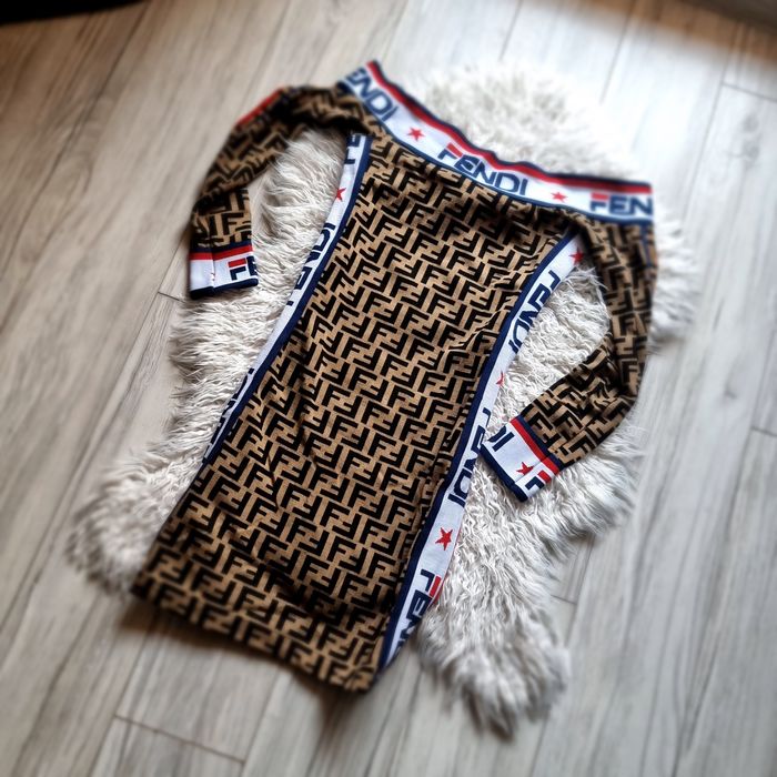 Sukienka dzianinowa Fendi