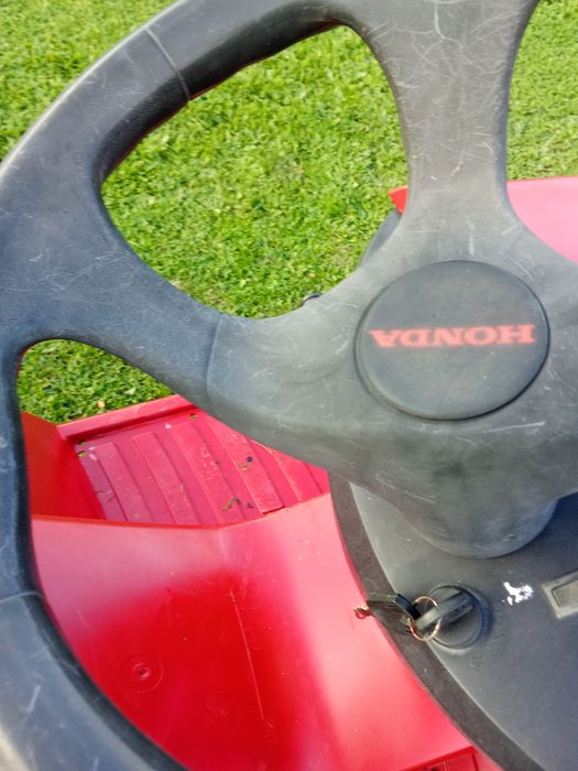 Trator para Cortar Relva