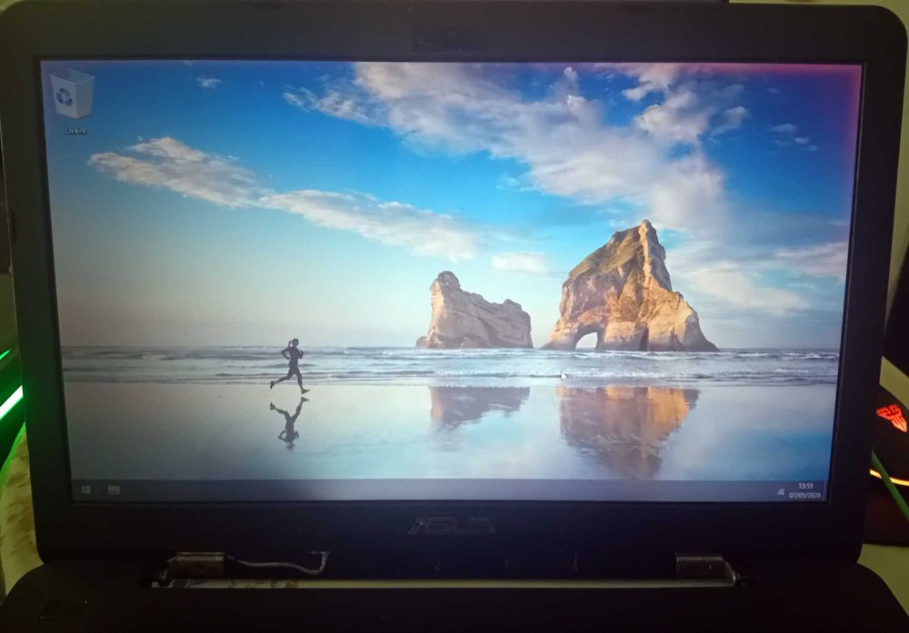 Vendo Asus X554L para peças!