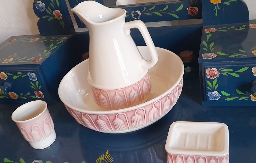 Jarro e conjunto lavatorio WC em loiça arte nova reprodução