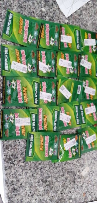 3 pacotes de Folha verde isco  Extermina as baratas