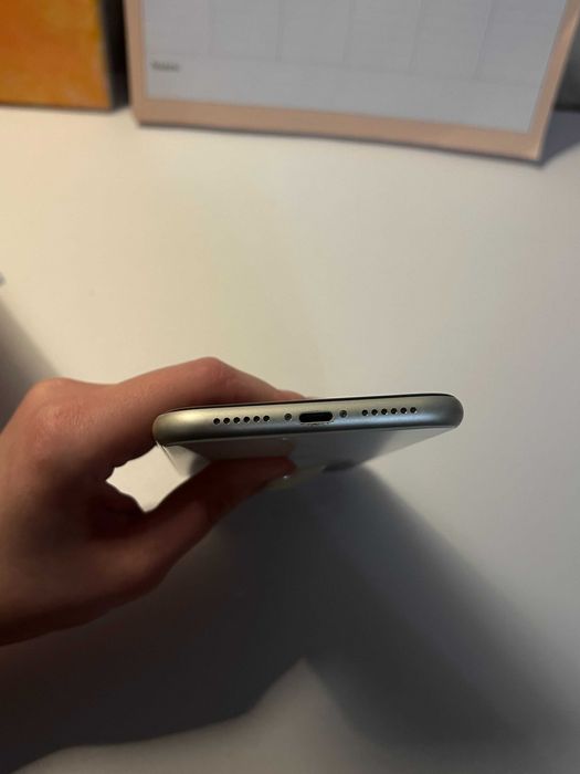 iPhone 11 128gb Білий