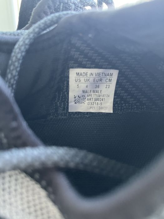 Кроссівки Adidas Yeezy Boost Весна-літо!