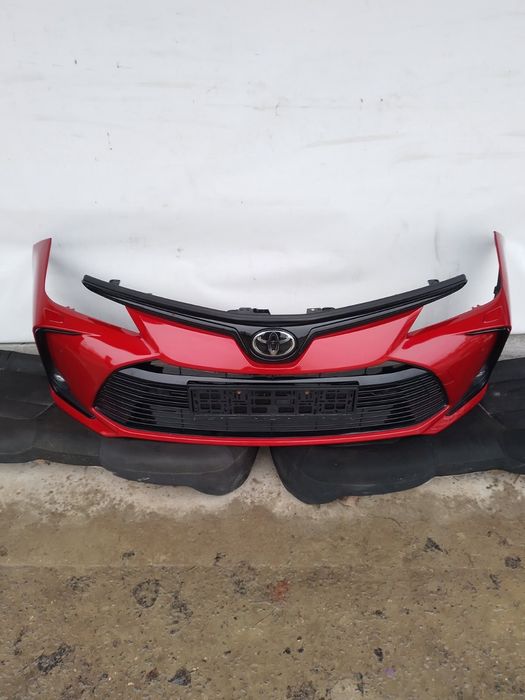 Бампер передній Toyota Corolla E21 sedan
850$