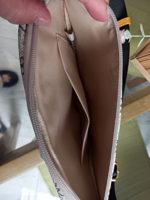 Bolsa mala senhora tudo em ótimo estado,  oportunidade!