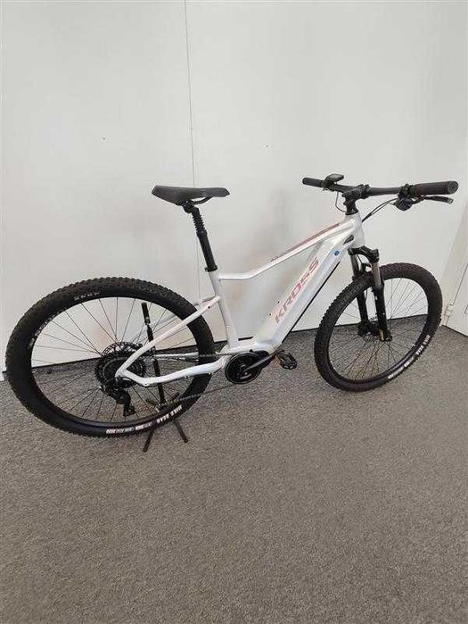 Rower elektryczny KROSS Lea Boost 4.0 OUTLET