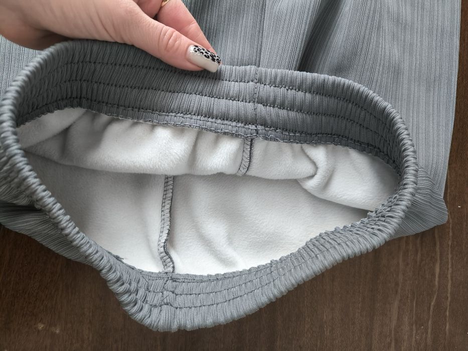 Жіночі теплі брюки