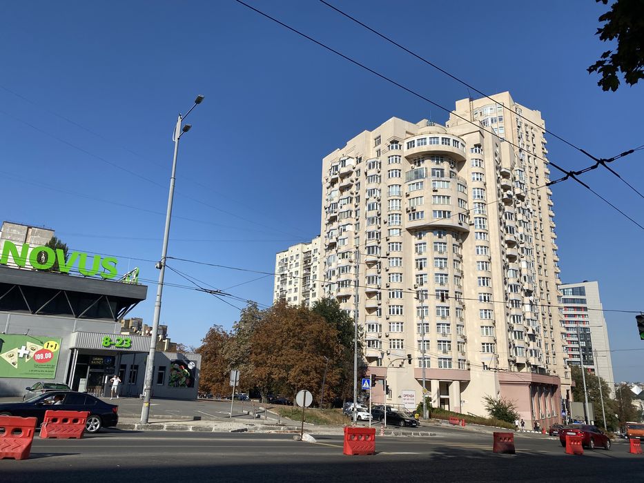 Без Комиссии 3-к, второй свет, ул Урицкого 18, Липковского, метро