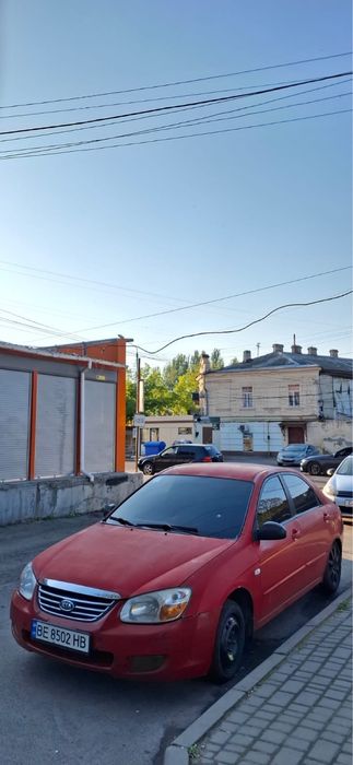 Продам КИА требует косметикии документы в порядке