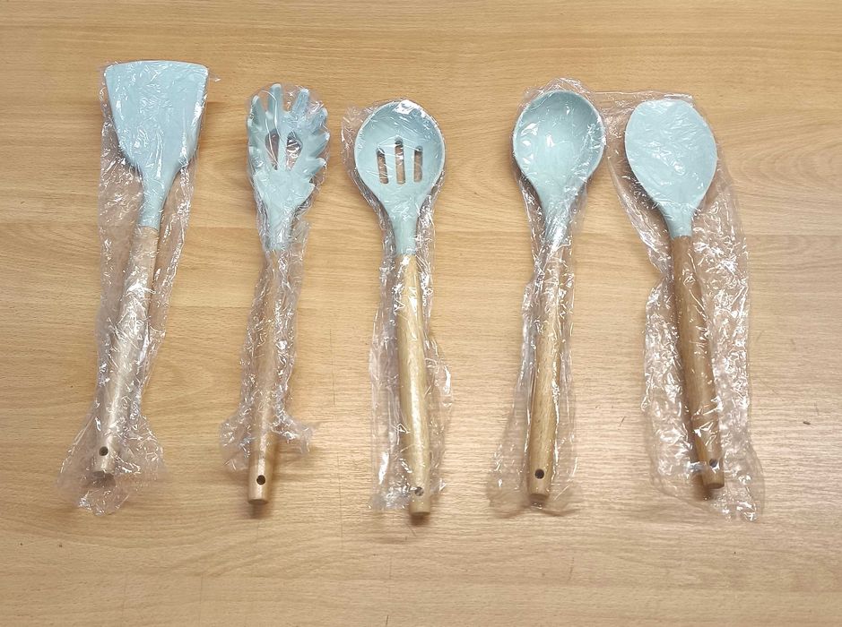 Zestaw 25 sztuk przyborów kuchennych silikonowo drewnianych [2345]