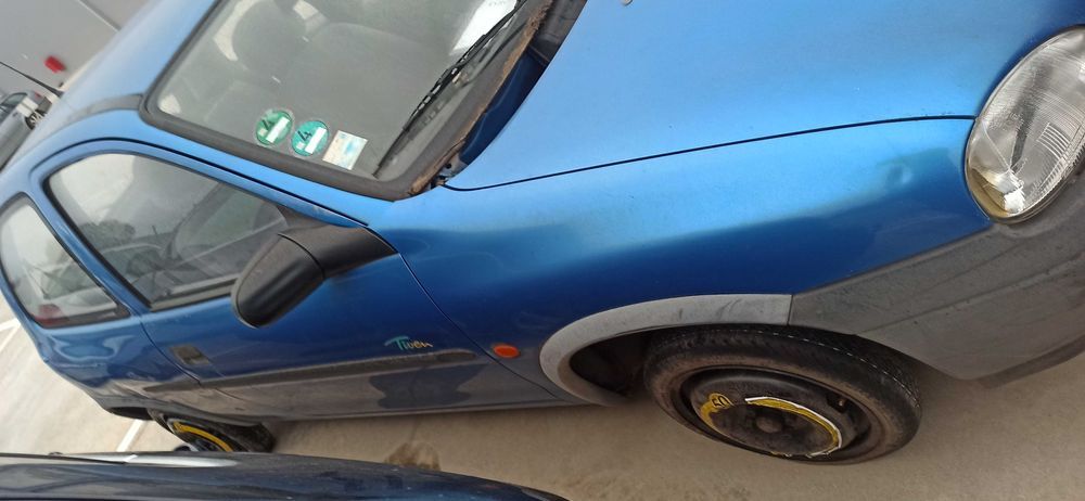 Opel Cora B para peças