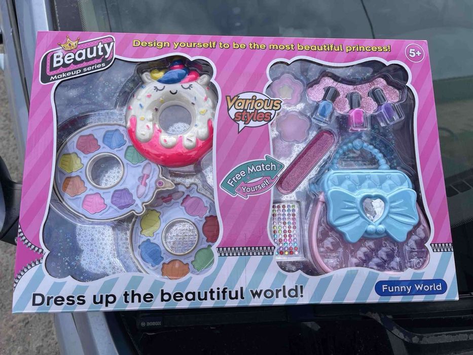 Трендові іграшки гуртом