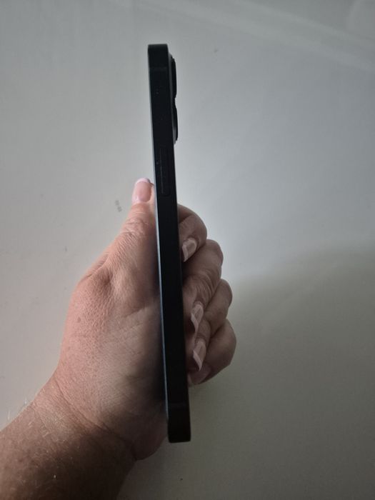 Telefon iPhone 13