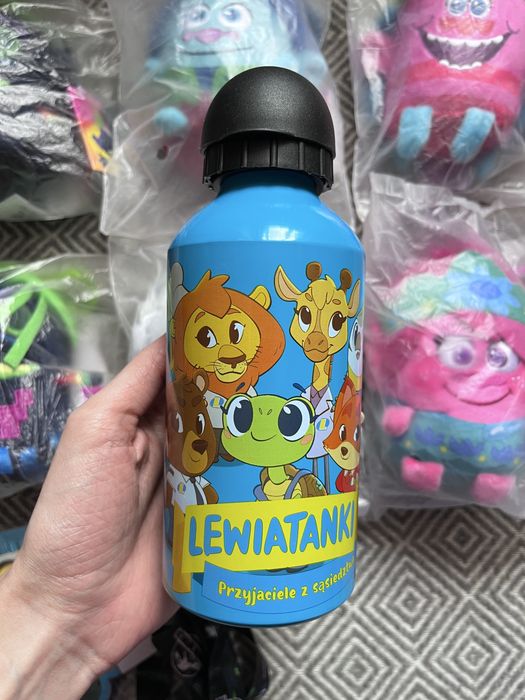 Maskotki Trolle, butelka na wodę, notes, smycz