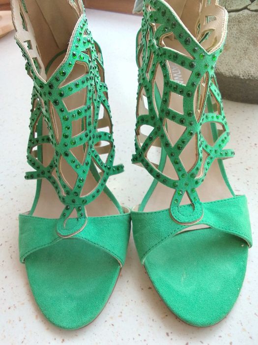 Piękne zamszowe  buty na wielkie wyjście