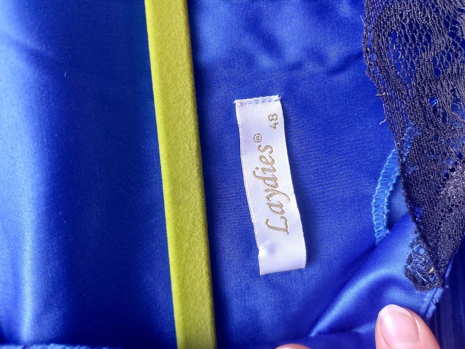 Elegancka Sukienka roz. 48, piękny kolor