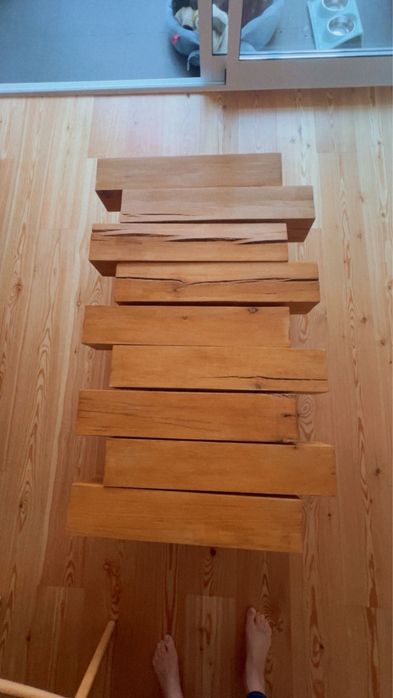 Mesa em madeira maçiça feita por encomenda