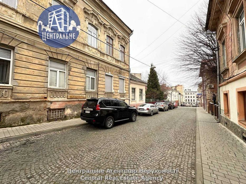 Продається нежитлове приміщення в центральній частині м. Чернівці