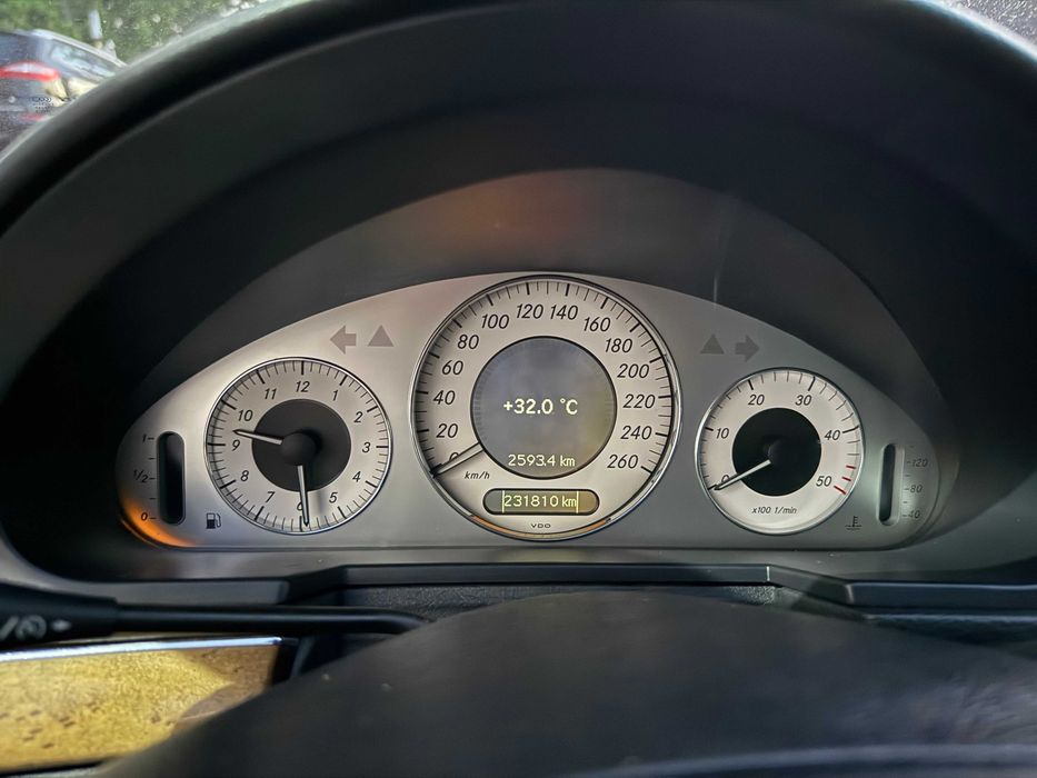 Mercedes (W211) E 220 CDI Diesel 170 CV 2007 Avangarde Nacional