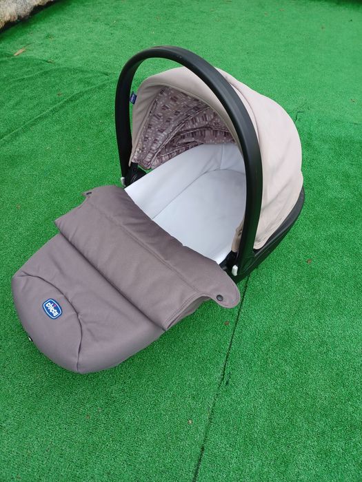 Trio chico bebé  passeio