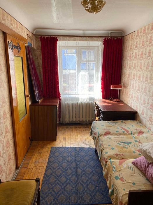 Продається 3-х кімнатна квартира в районі Ковалівського парку