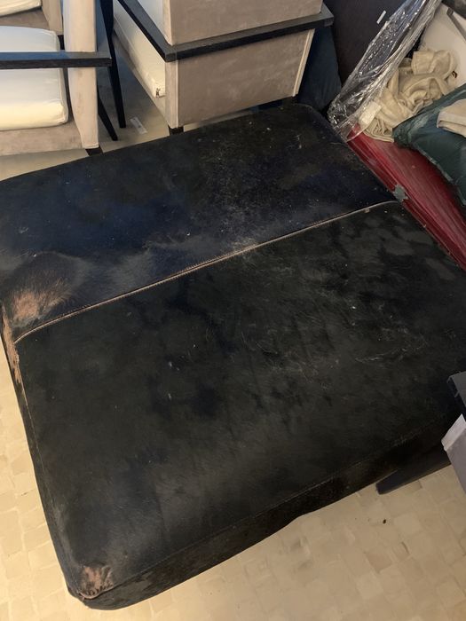 Puff preto para interior