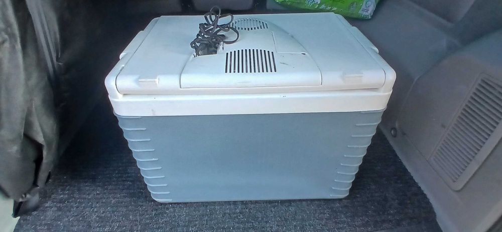 lodowka samochodowa 12 volt 45 litrow