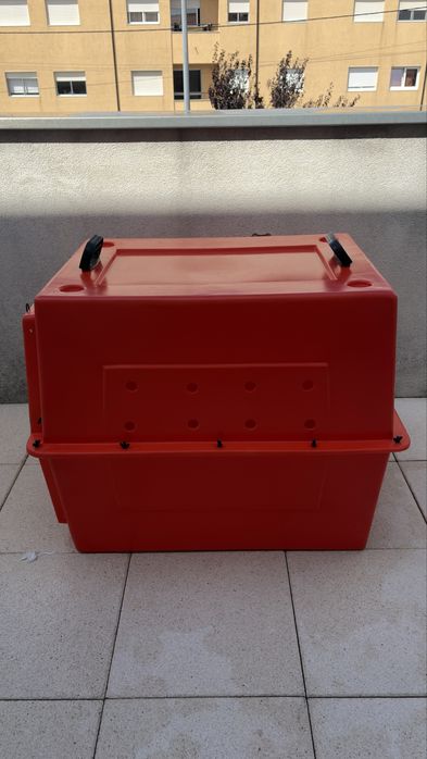 Caixa transportadora para cão IATA – Modelo 400L – 70x70x90 cm