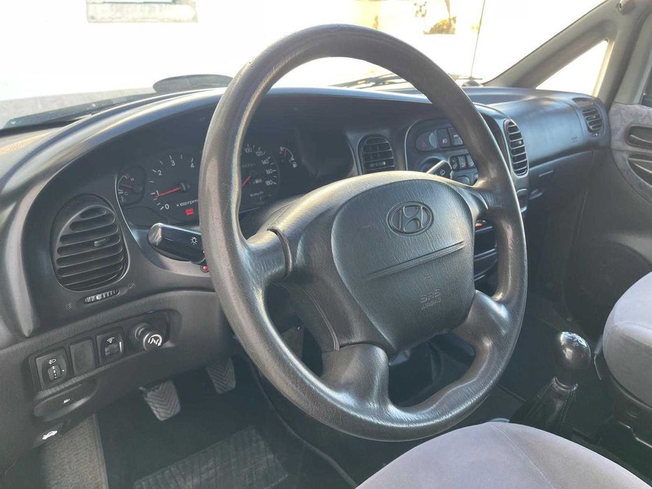 HYUNDAI H1 PLAZA 4X4 7 Lugares