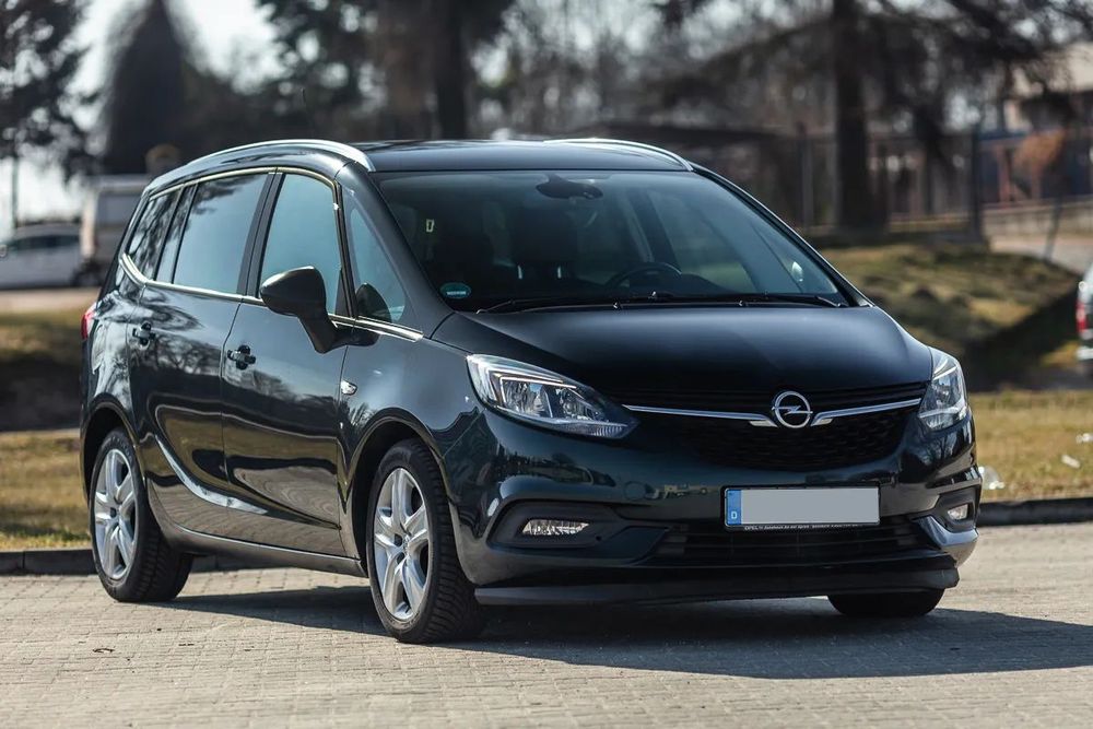 Opel Zafira Lane Assist, Navi, Kamera, LED !!