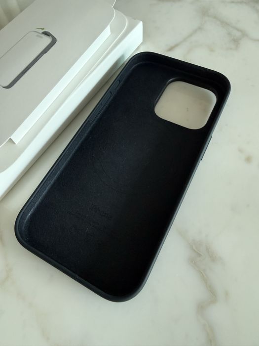 Capa Apple Silicone MagSafe iPhone 16 Pro