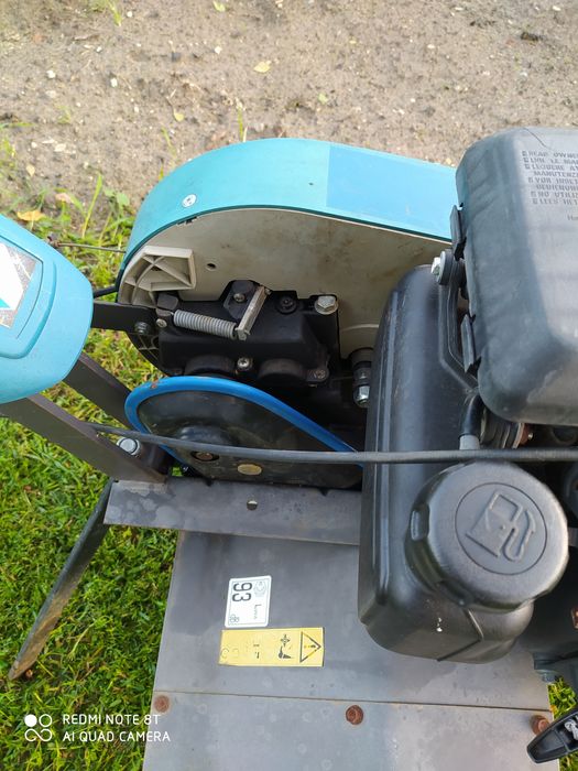 Glebogryzarką spalinowa silnikiem Honda.