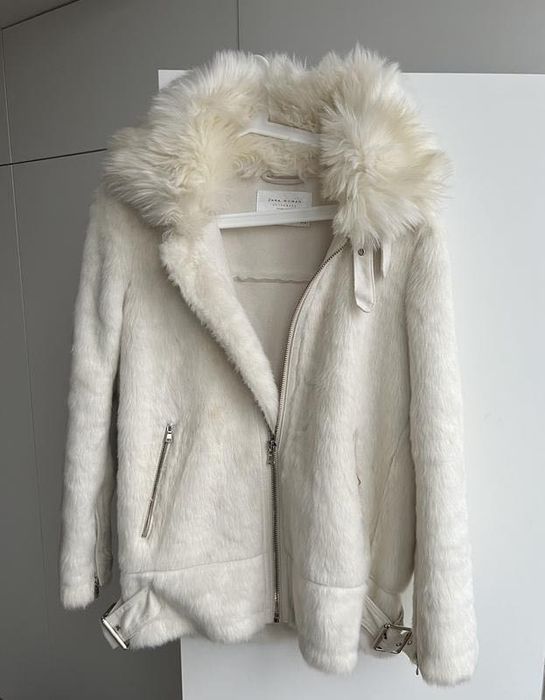 Біла шубка косуха штучне хутро дублянка молочна zara