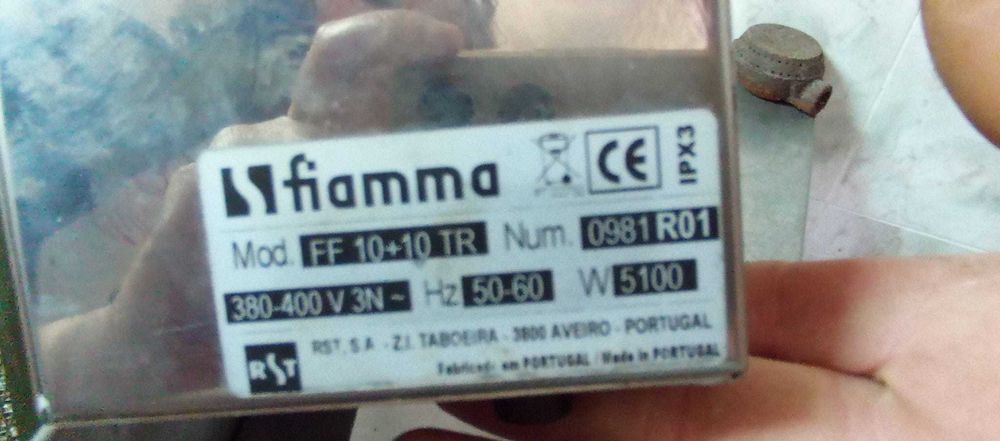 Vendo fritadeira eléctrica, nova, da Marca Fiamma