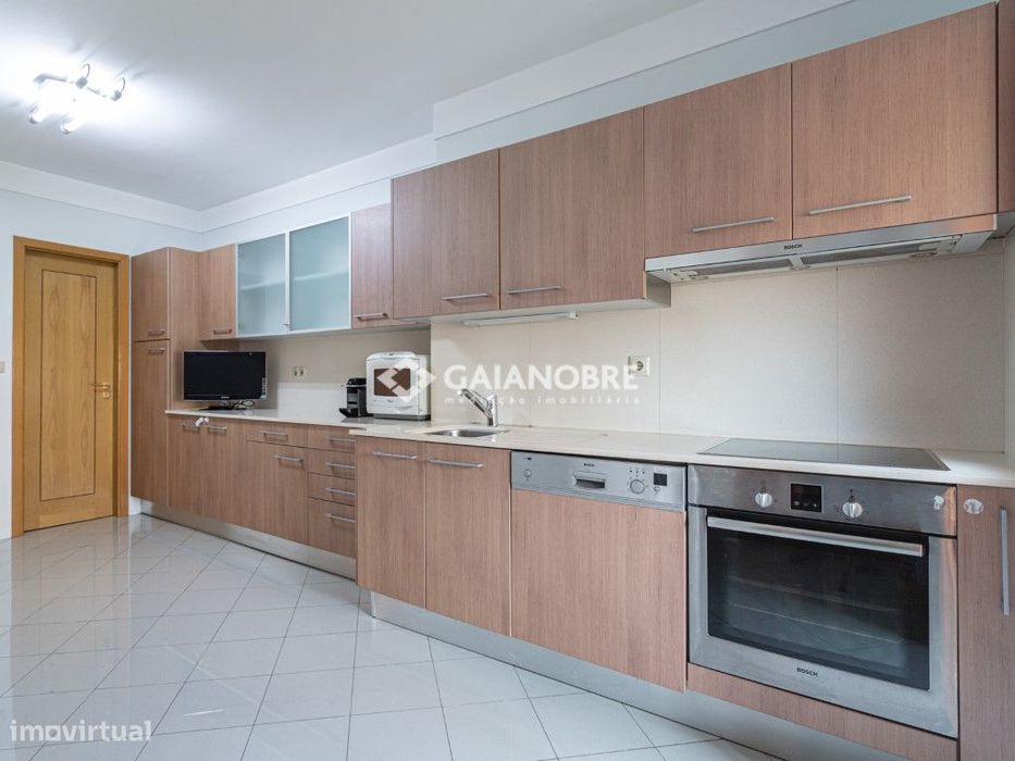 T2+1 em Santa Marinha