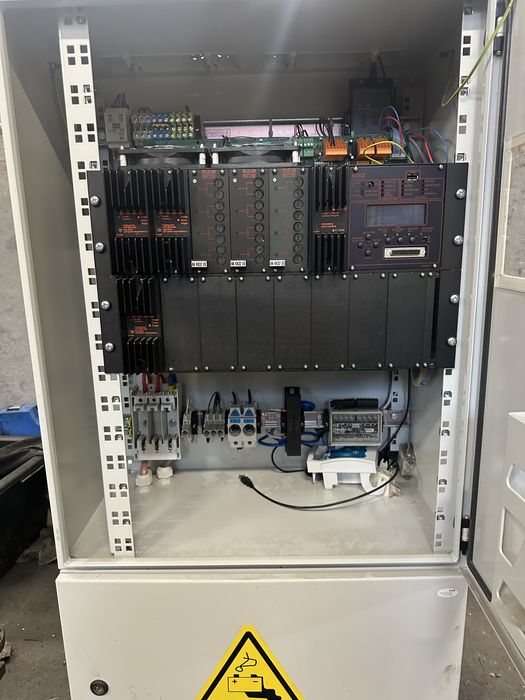 Centralna bateria Beghelli Praxisa – zasilanie awaryjne 24V 90Ah