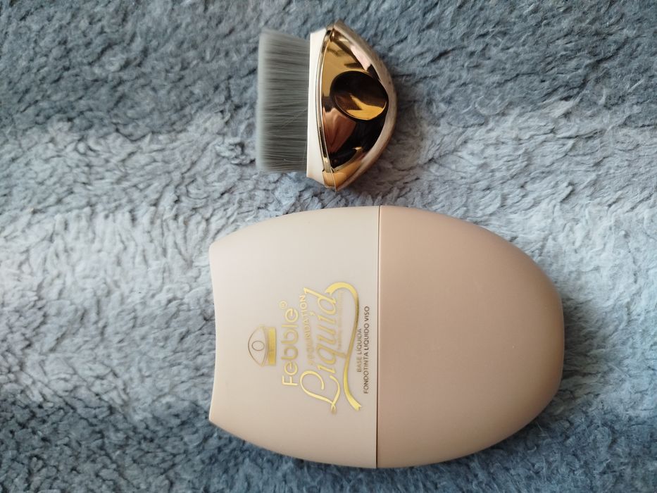 Podkład Febble z pędzelkiem kolor 06